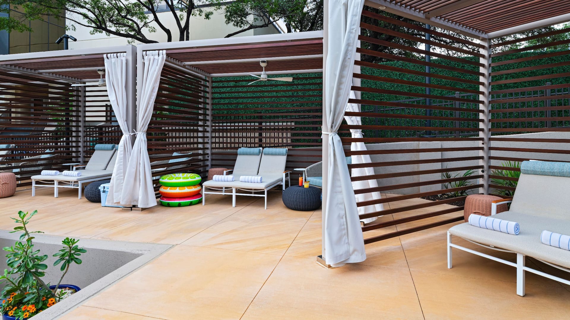 Hyatt Regency Austin Cabanas
