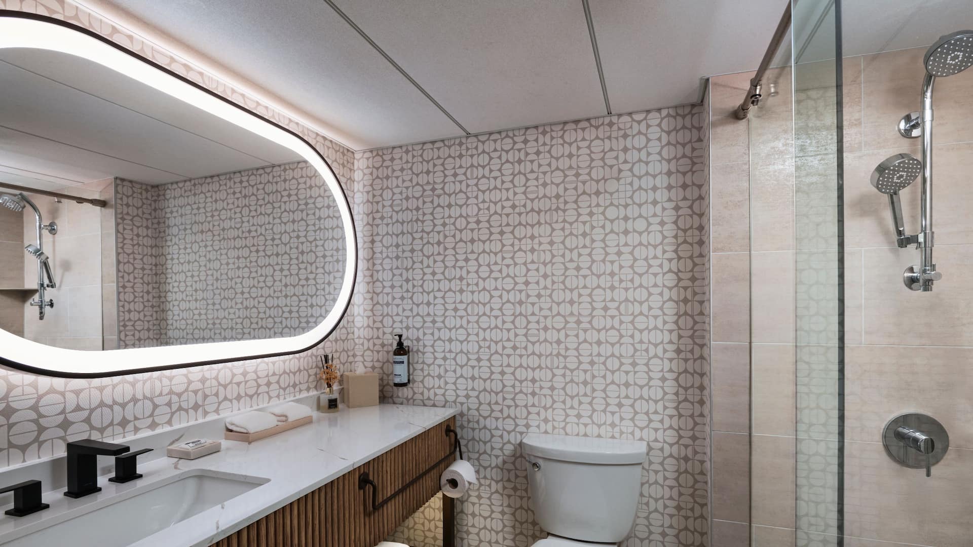 3/3 Hyatt Regency Austin King Bathroom