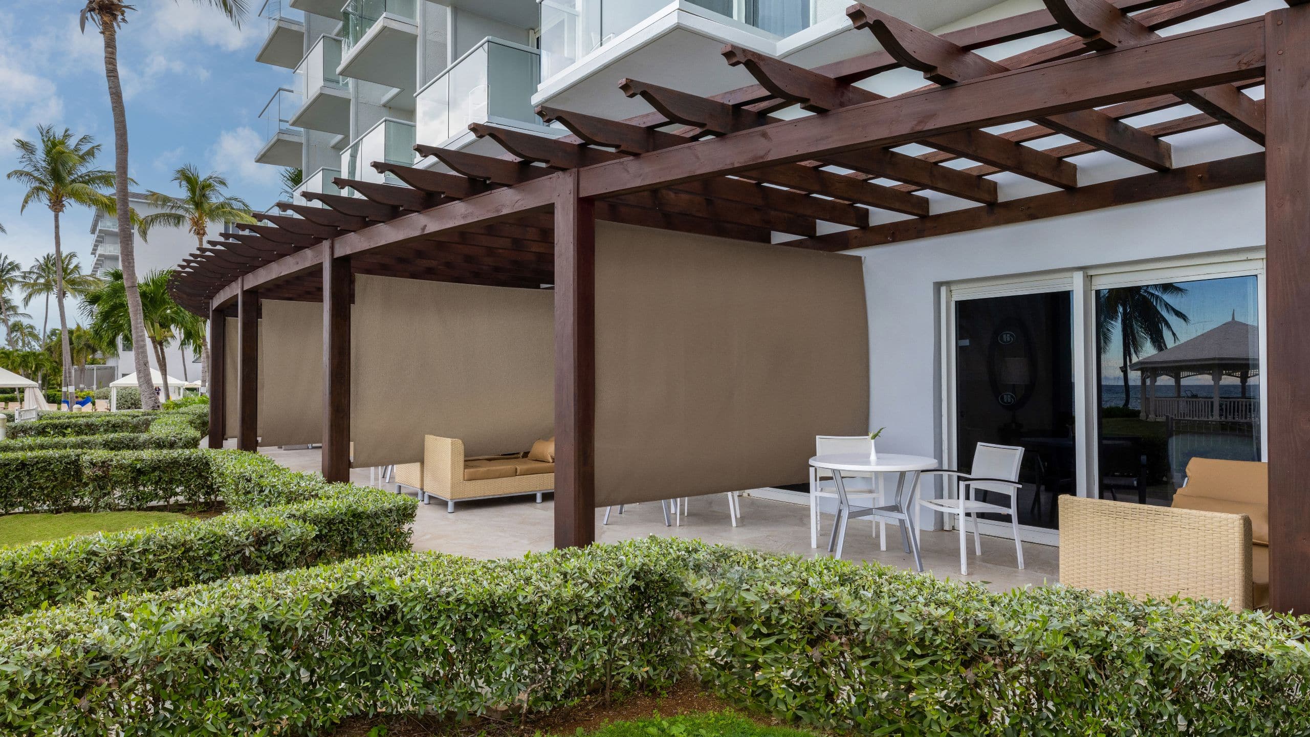 Dreams Rose Hall Oceanfront Walkout King Two Queen Patio
