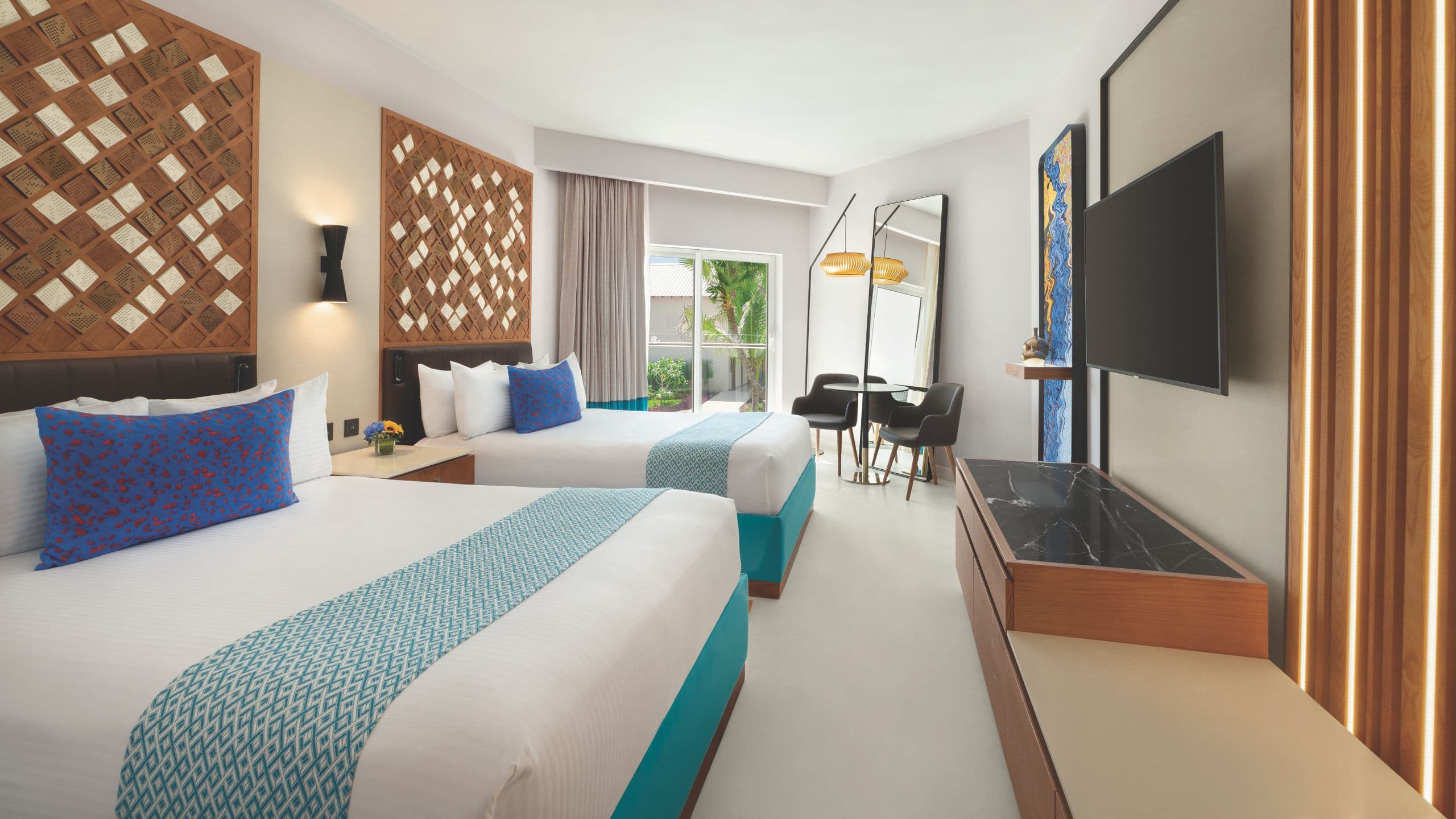 1 von 1 Secrets La Romana Ocean View Queen