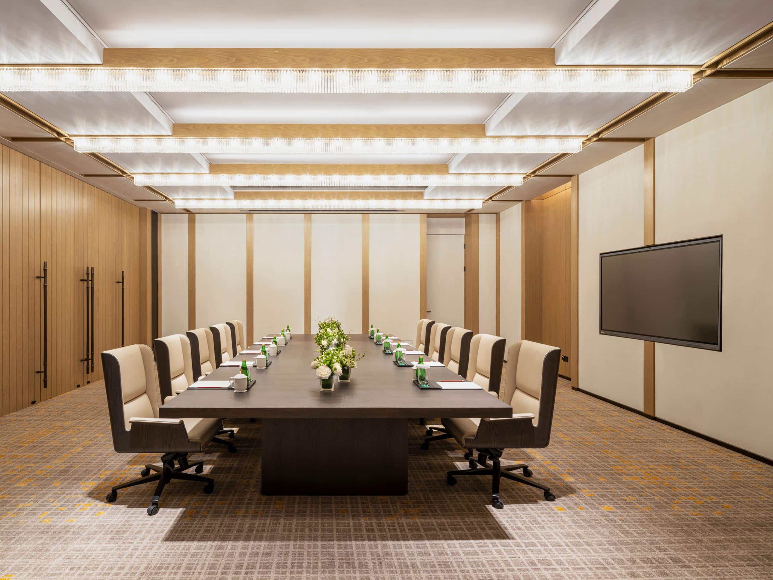 Mumian Chengdu Dong'an Lake Resort Board Room