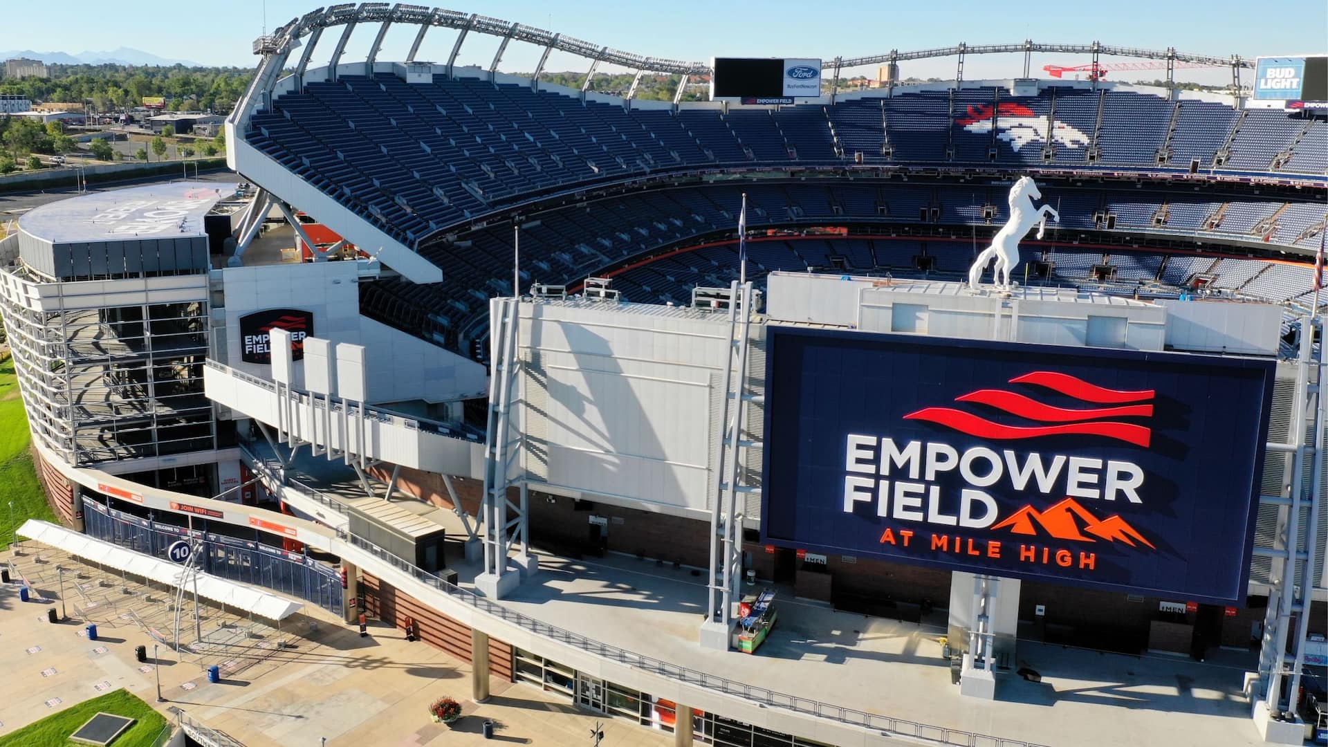 Hyatt Regency Denver at Colorado Convention Center Empower Field