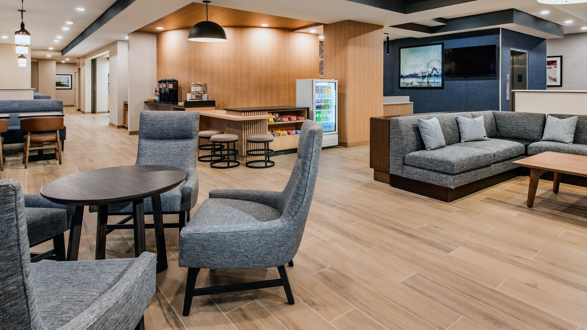 Hyatt Place Ocean City / Oceanfront Lobby Seating