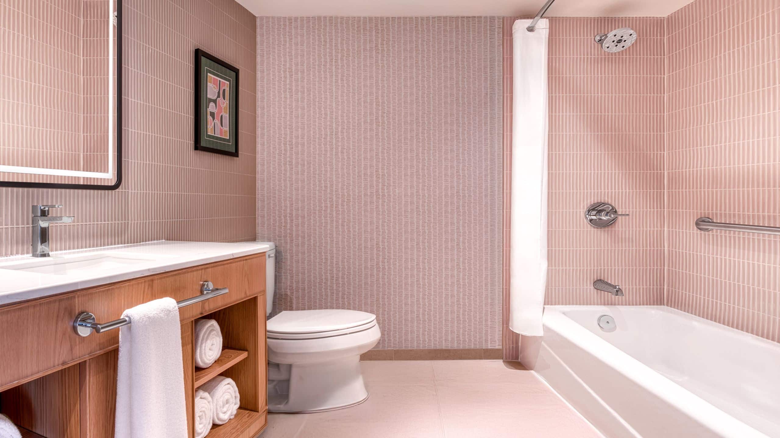 TOOR Hotel One Queen Bed Accessible Tub