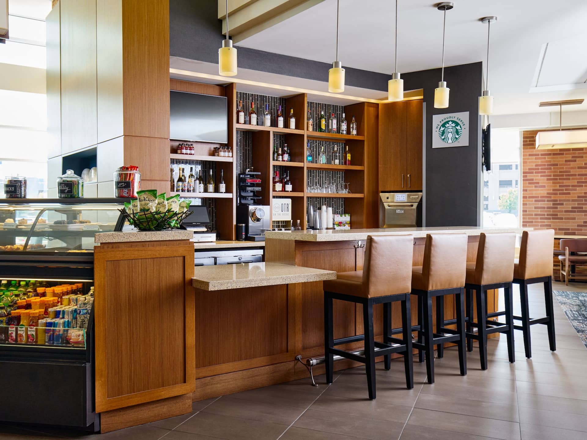 Hyatt Place New York/Yonkers Coffee To Cocktails Bar