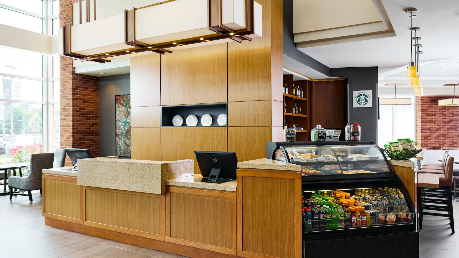 Hyatt Place New York/Yonkers Gallery Host Stand With Bar