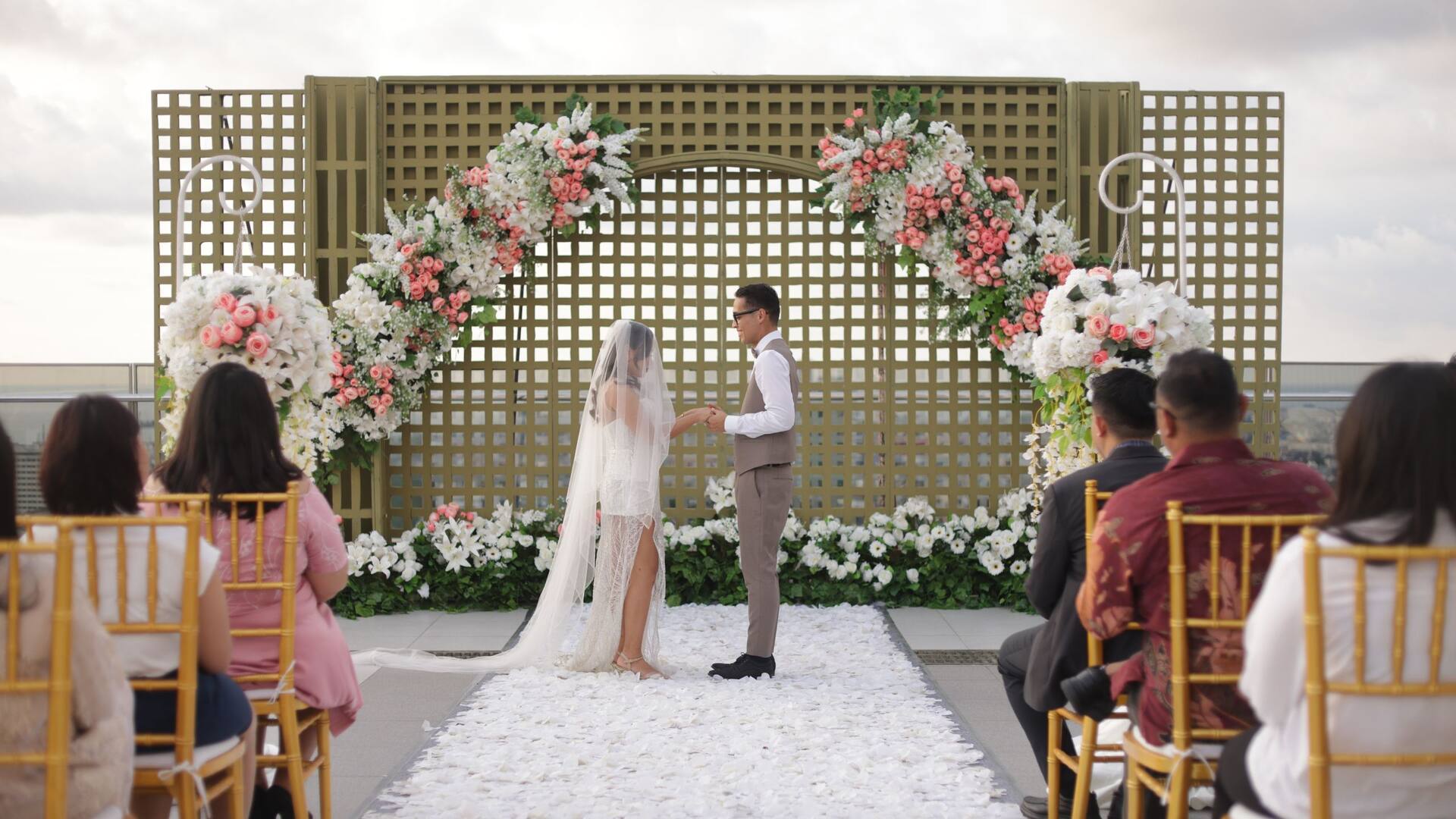Hyatt Place Makassar Wedding Altar