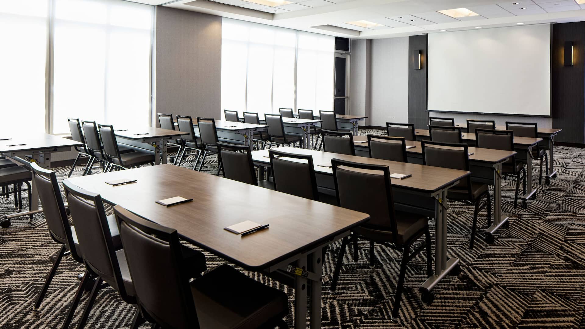 Hyatt Place New York/Yonkers Meeting Room Classroom Angle With Screen