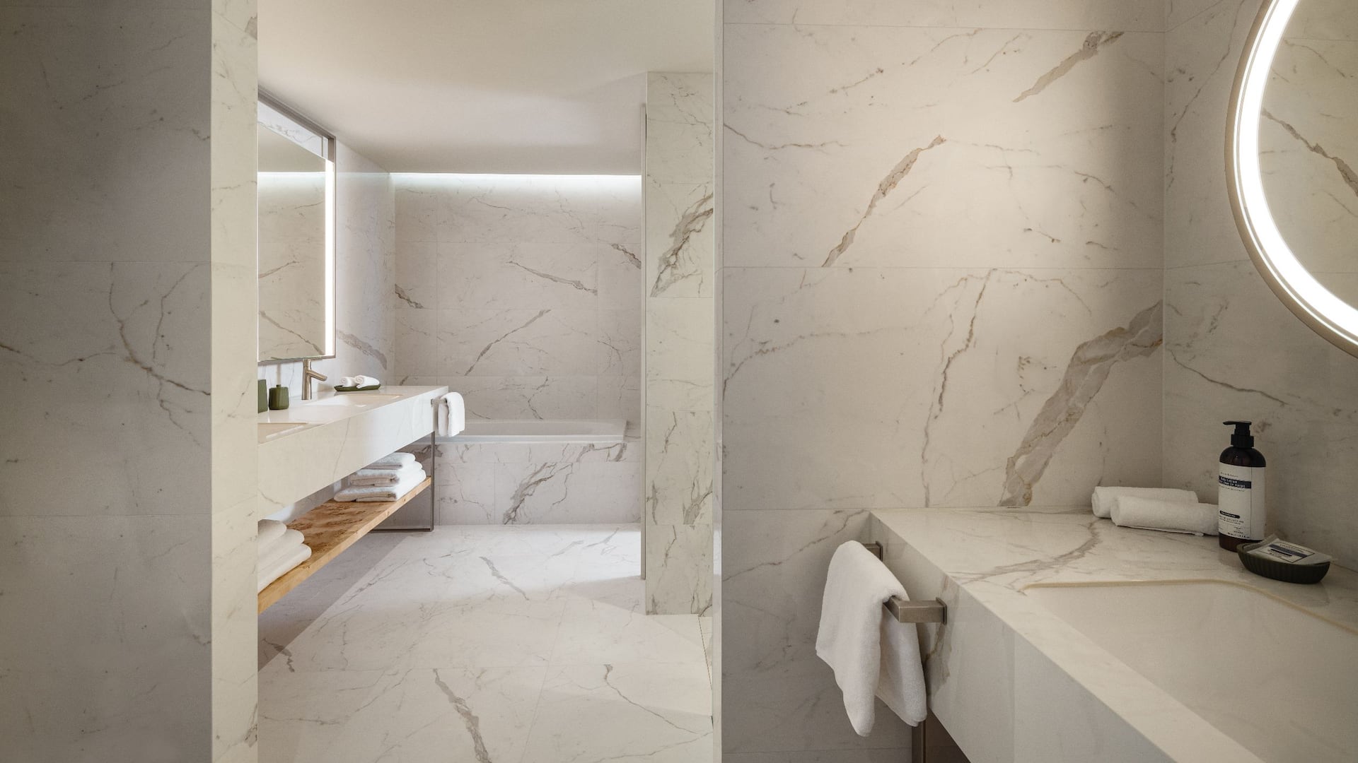 7 von 7 Hyatt Regency Zadar Regency Suite Sea View Bathroom Detail