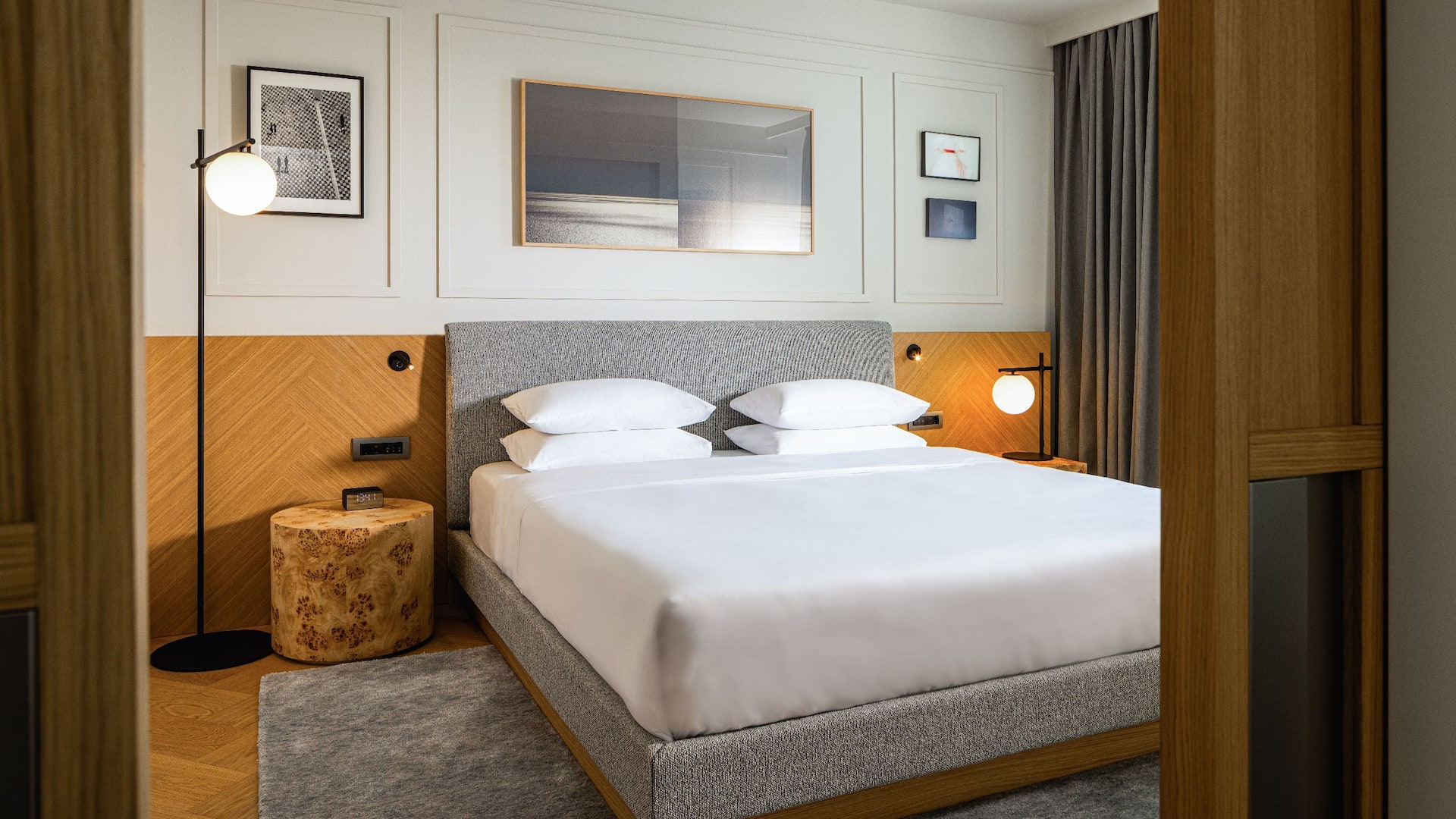 3 von 7 Hyatt Regency Zadar Regency Suite Sea View Bedroom Detail