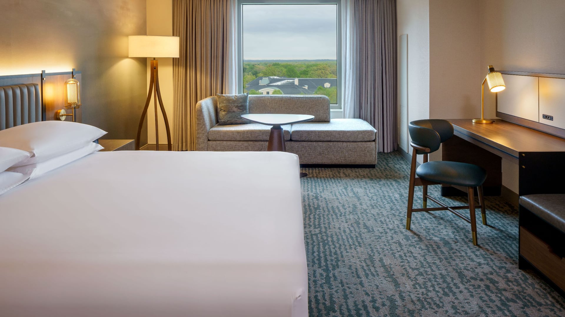 1 de 5 Hyatt Regency Reston  King Bed View