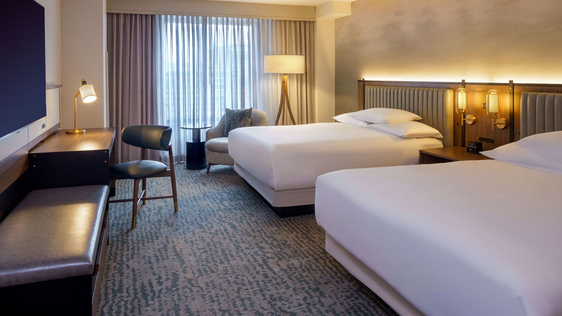 1 de 5 Hyatt Regency Reston Double Queen Guestroom