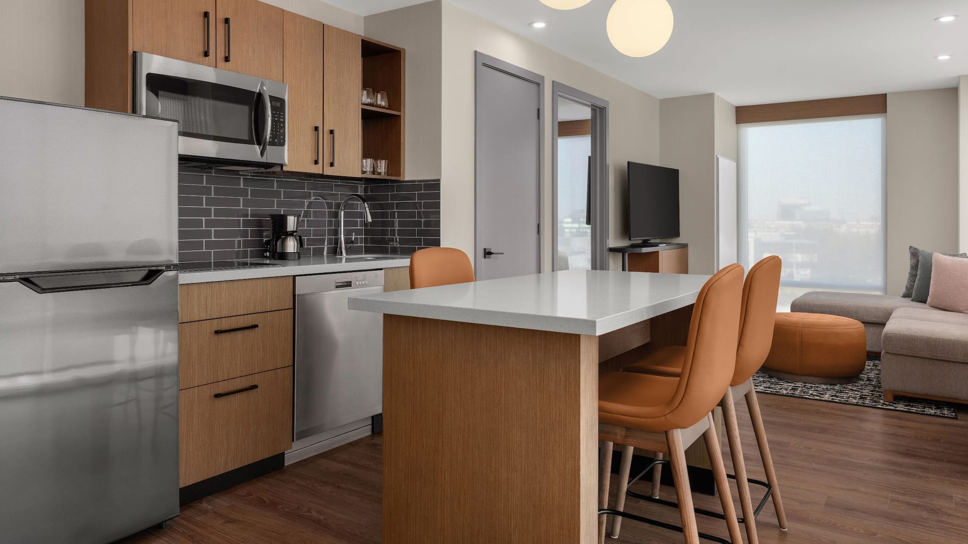 Hyatt House Mississauga / Airport Corporate Centre King Suite Kitchen