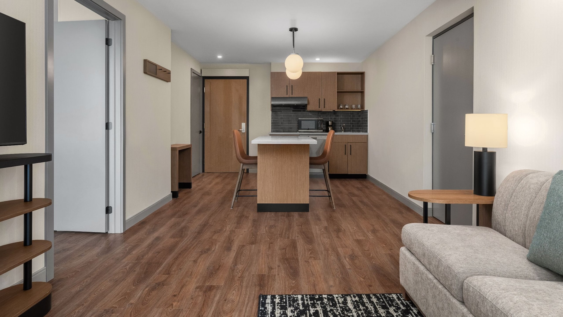 Hyatt House Mississauga / Airport Corporate Centre Suite Kitchen View