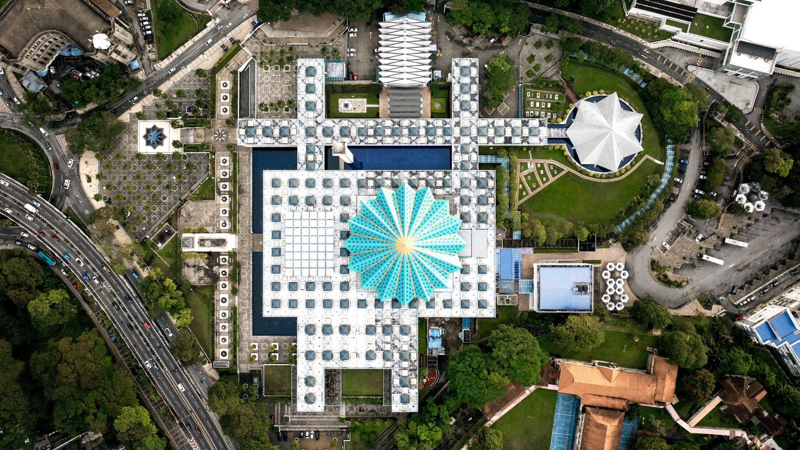 Park Hyatt Kuala Lumpur Top View Of National Mosque Of Malaysia