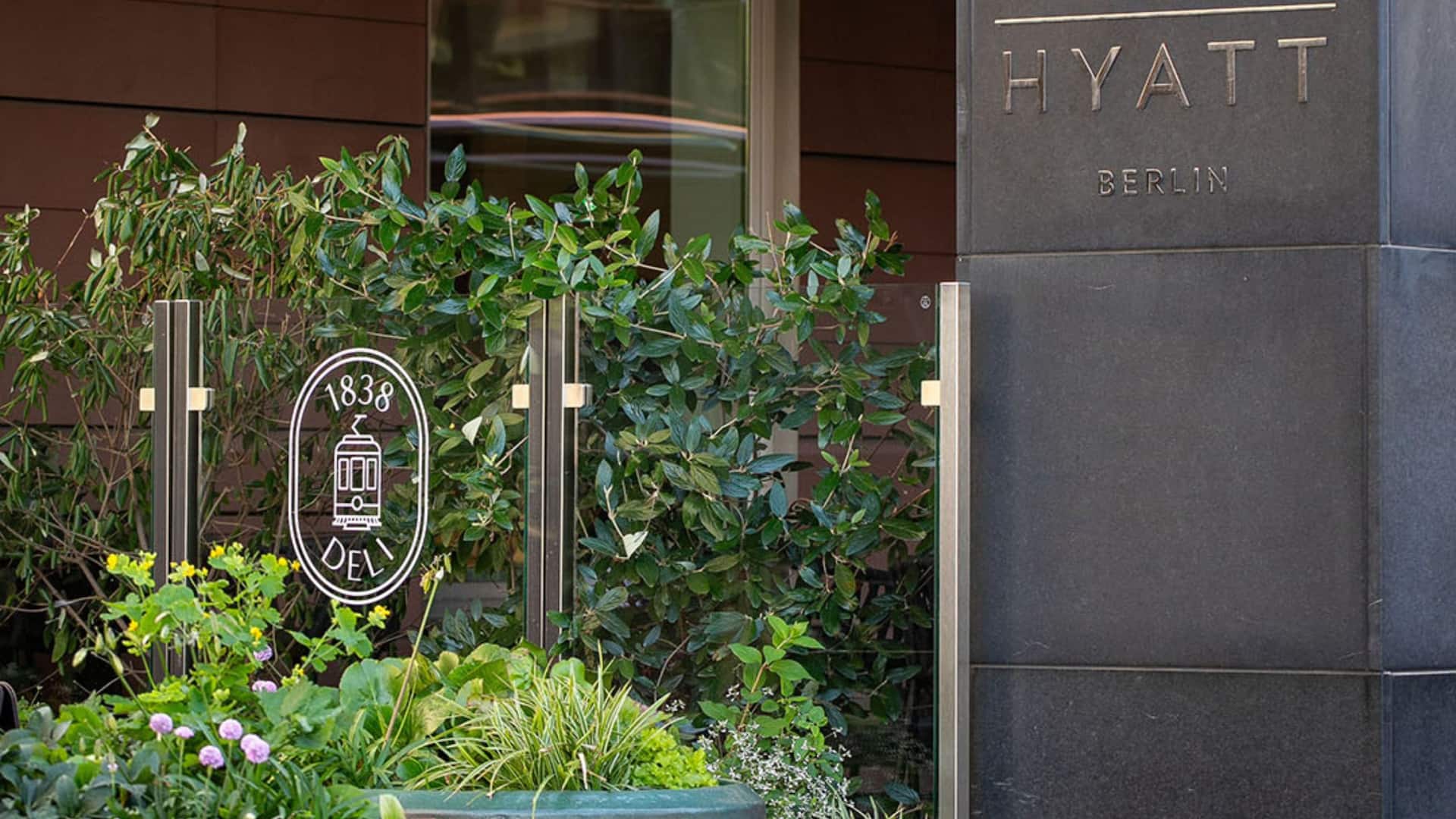 Grand Hyatt Berlin Deli Entrance