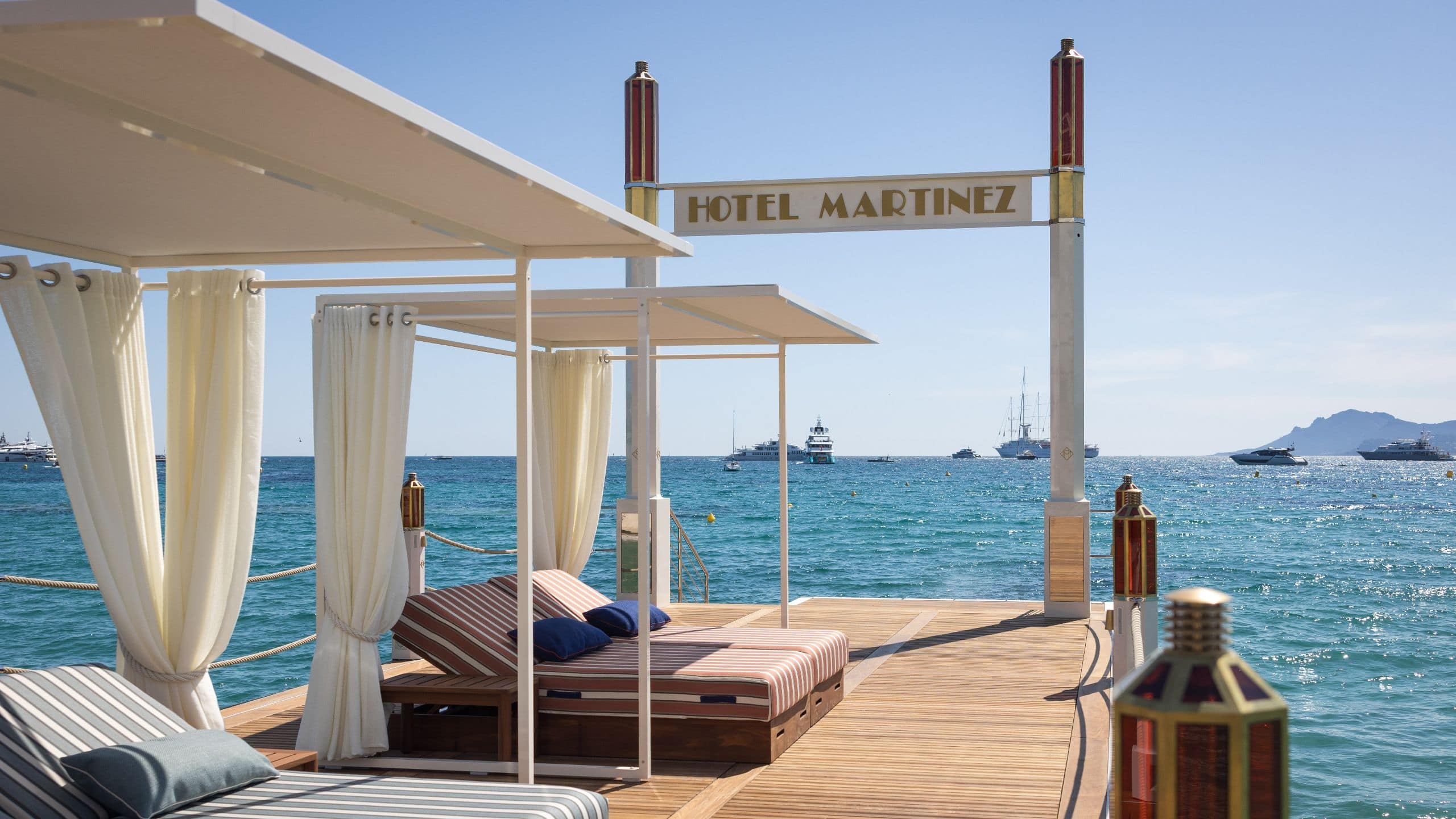 Hôtel Martinez La Plage Du Martinez Ponton Details