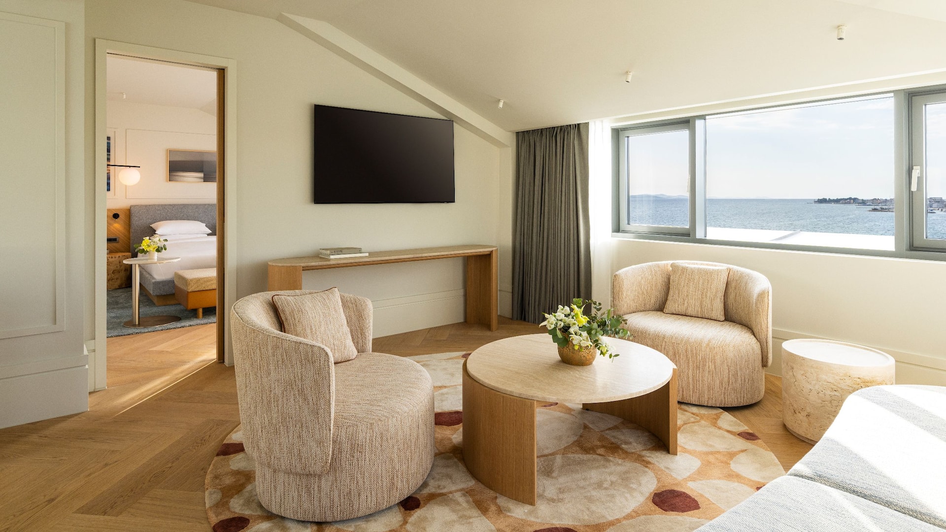 2 de 3 Hyatt Regency Zadar Adriatic Suite Living Room View