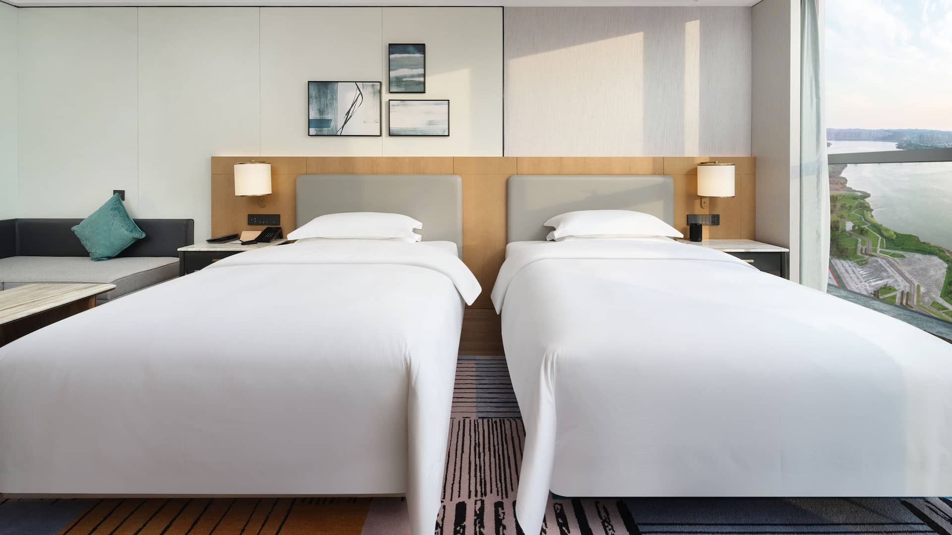 3 de 4 Hyatt Place Nanchong Gaoping Twin Bed River View Room