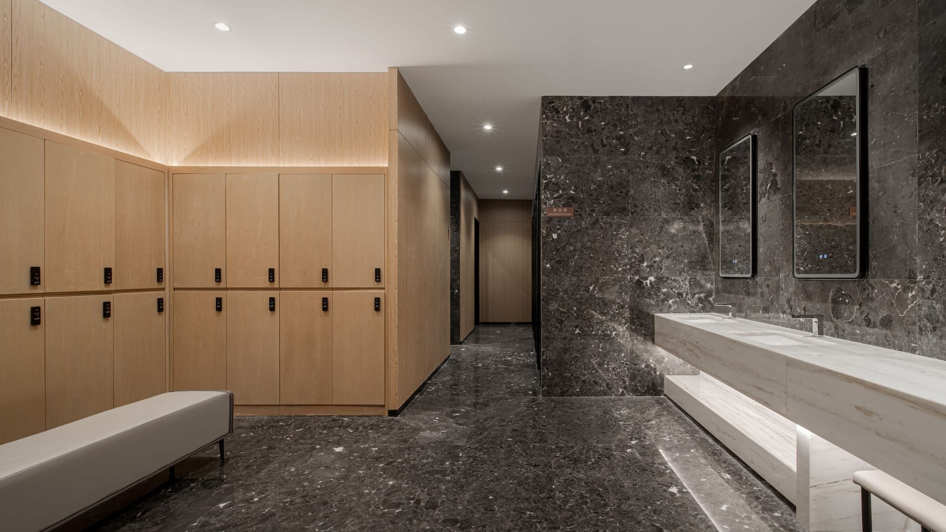 Hyatt Place Nanchong Gaoping Fitness Center Locker Room