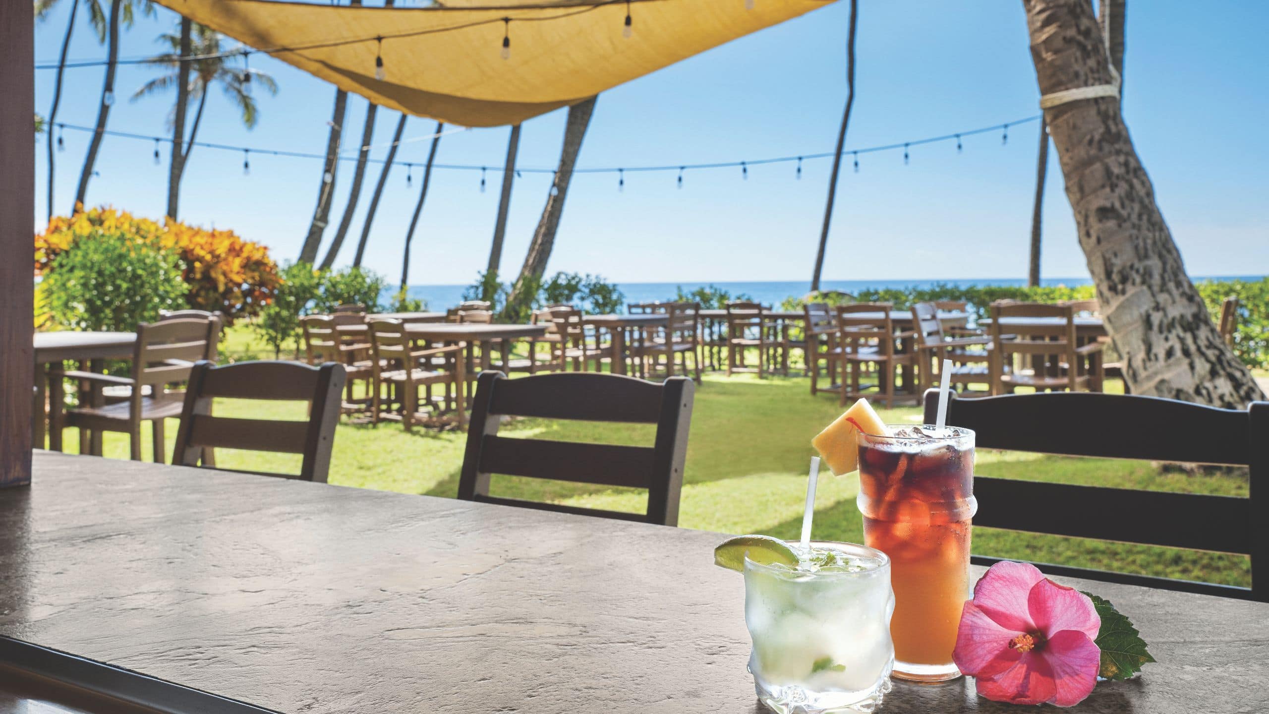 Hyatt Vacation Club at Ka’anapali Beach Cocktails At Tiki Bar