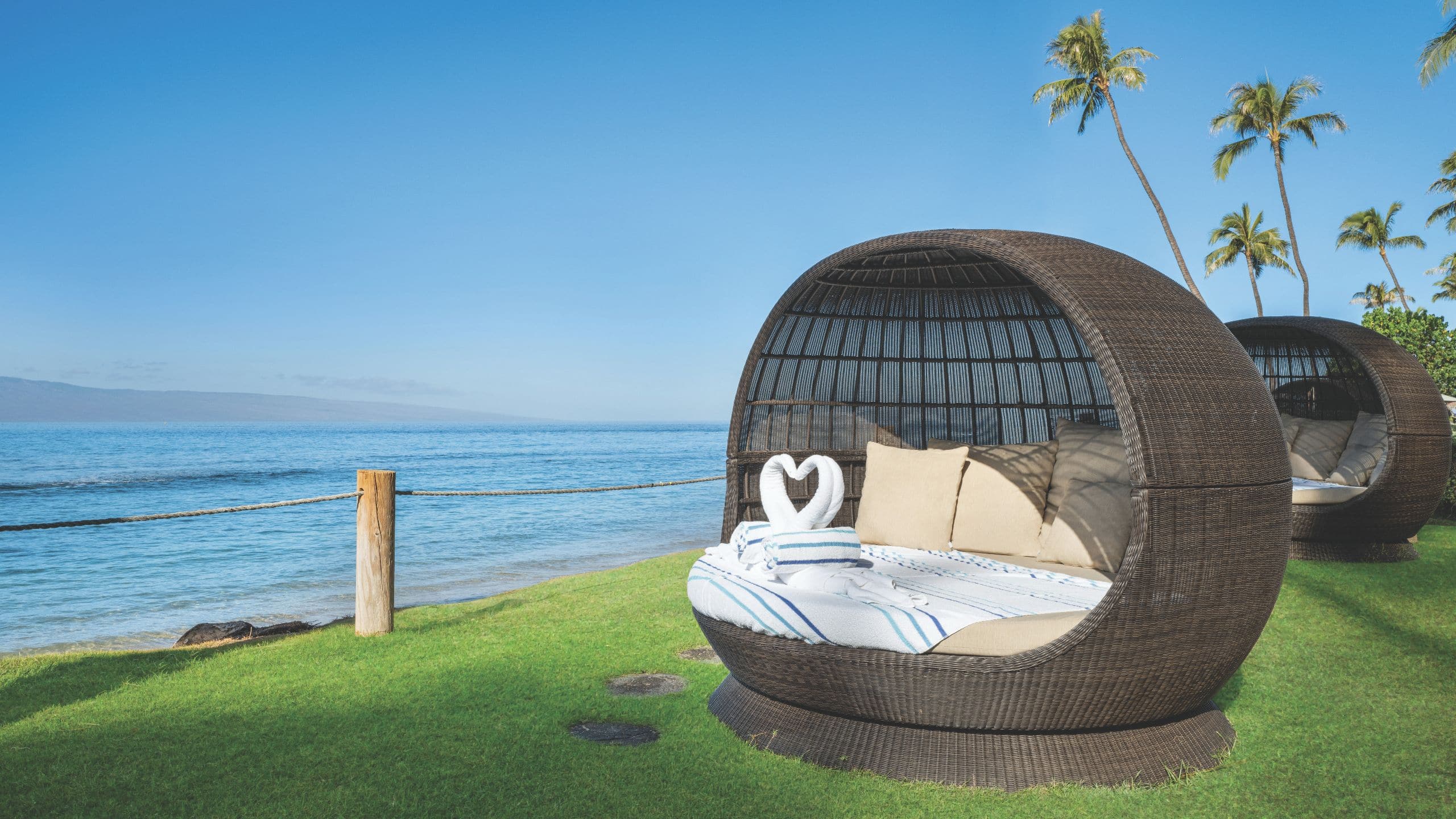 Hyatt Vacation Club at Ka’anapali Beach Oceanfront Cabanas