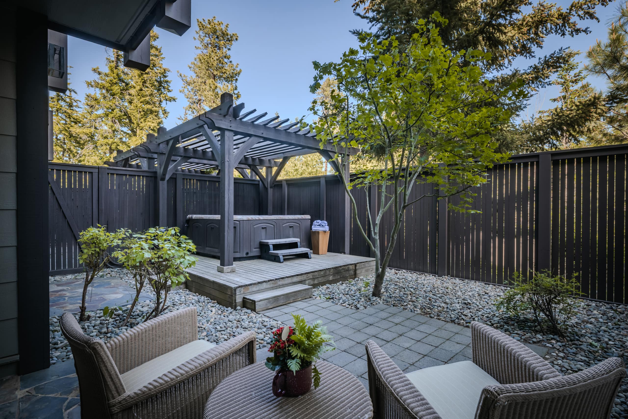 Suncadia Resort Lodge One Bedroom Patio Hot Tub