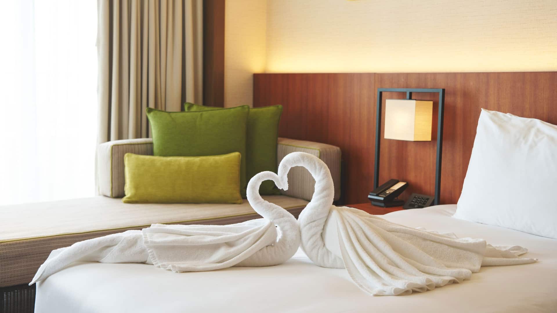 Hyatt Regency Seragaki Island, Okinawa Anniversary Plan Swan Towel