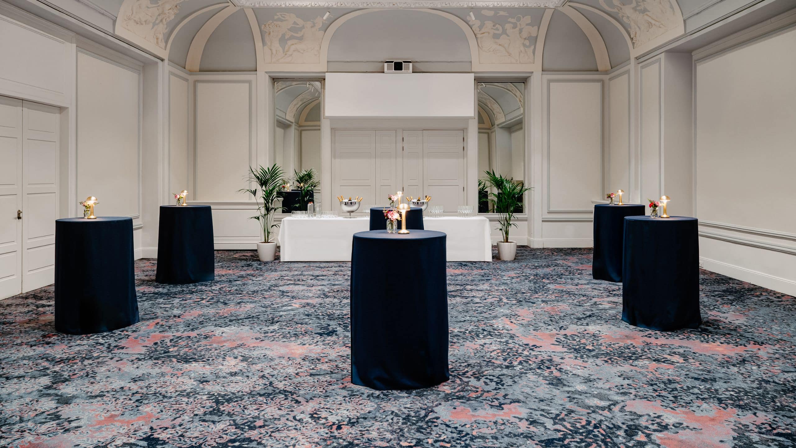 1 of 8 Hôtel du Louvre Meeting Room Louis Napoleon Cocktail