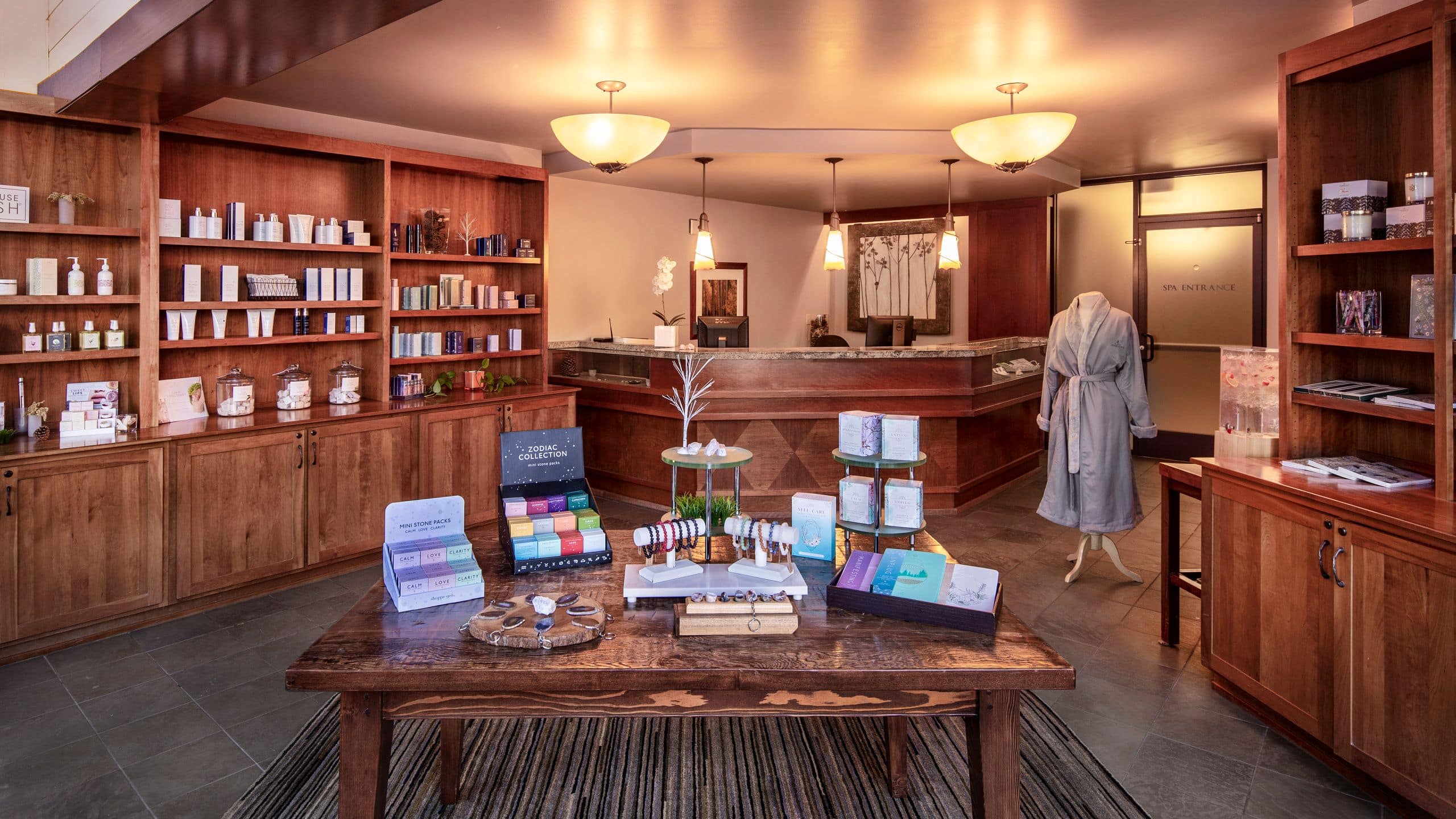Everline Resort and Spa, Lake Tahoe Spa Lobby Wide Shot