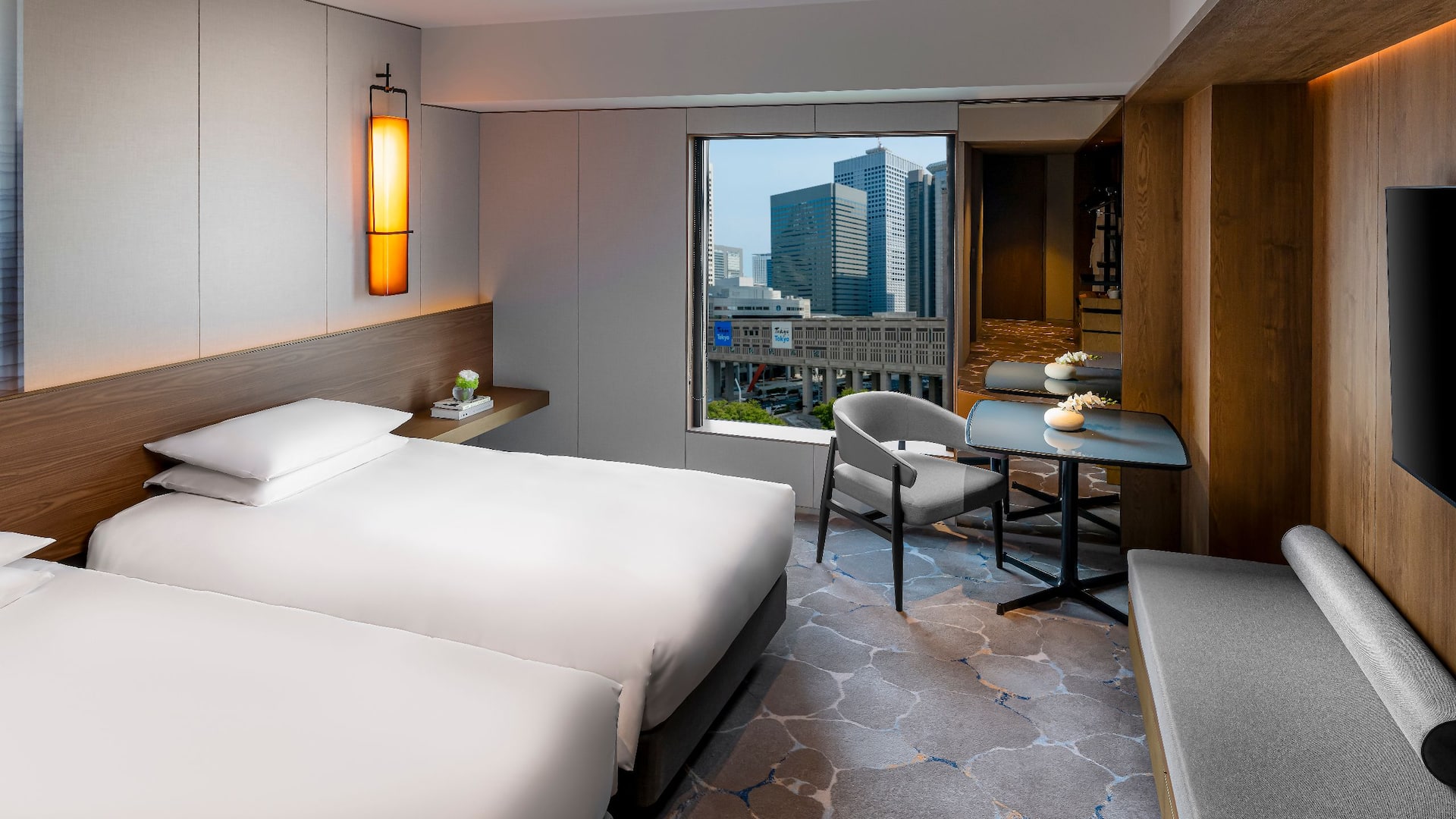 1 of 3 Hyatt Regency Tokyo Deluxe City View Twin Bedroom