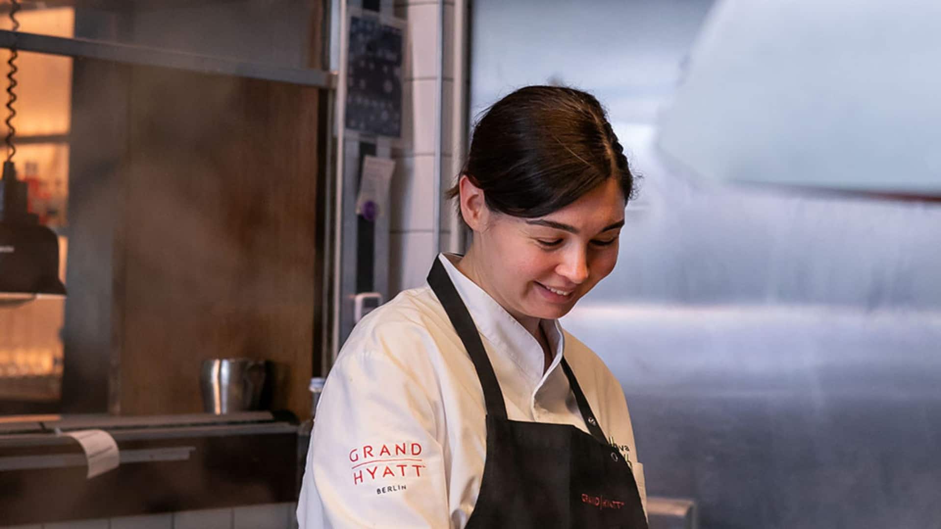 Grand Hyatt Berlin Bistro Mitte Chef Prepare Sauce