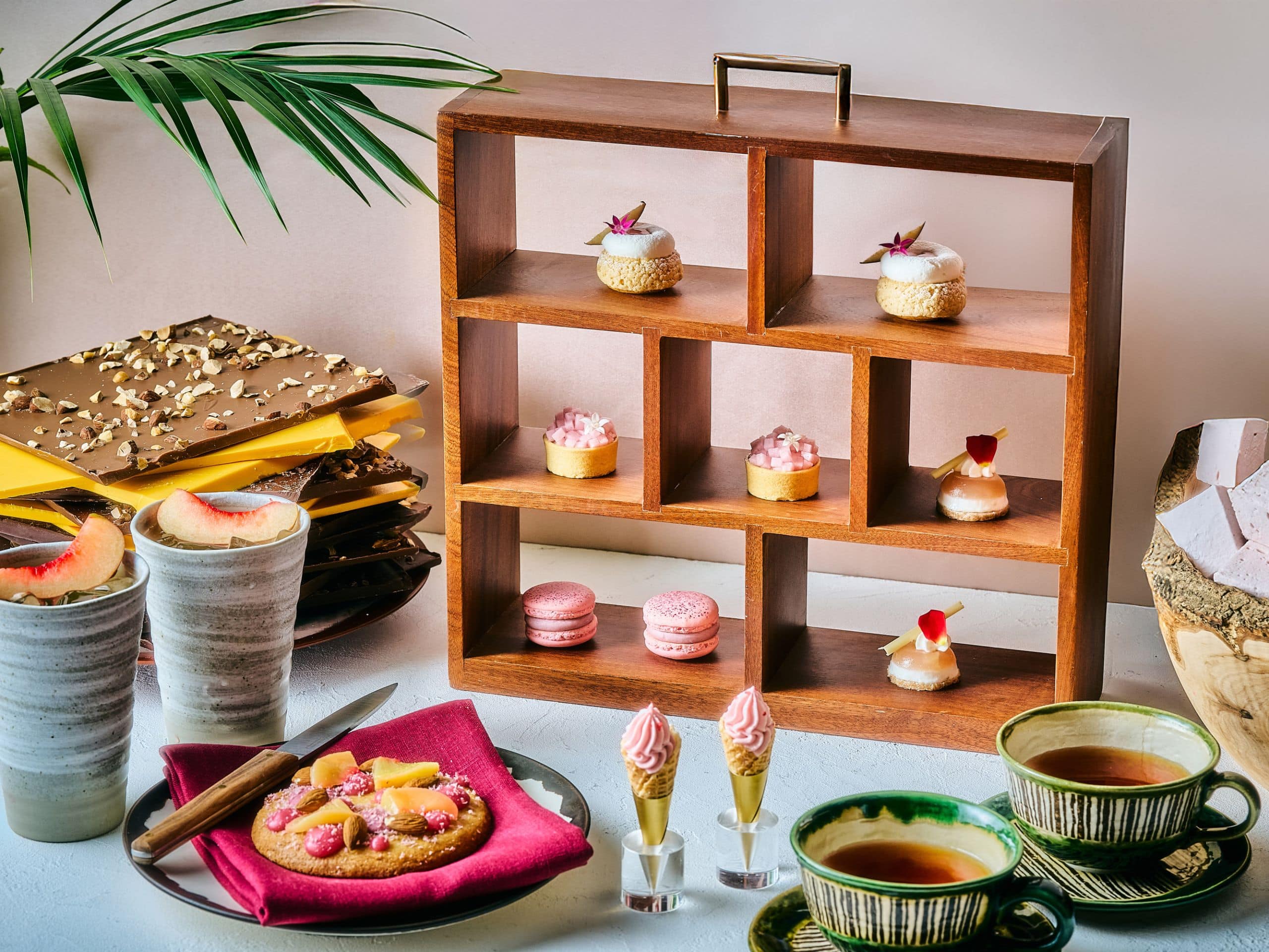 Andaz Tokyo Toranomon Hills Tavern Peach Afternoon