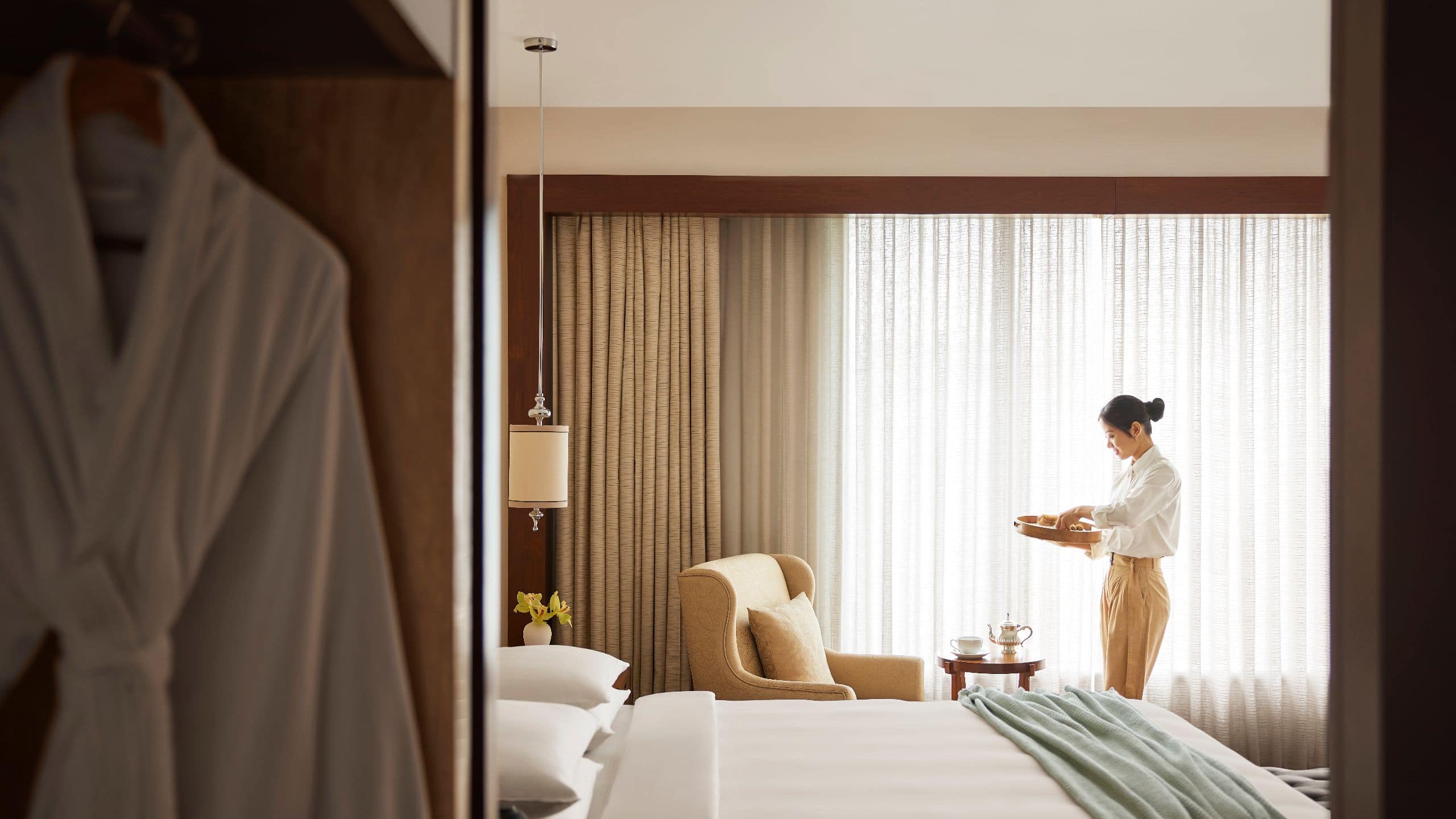 3 of 5 Park Hyatt Chennai Studio Suite Service Bedroom
