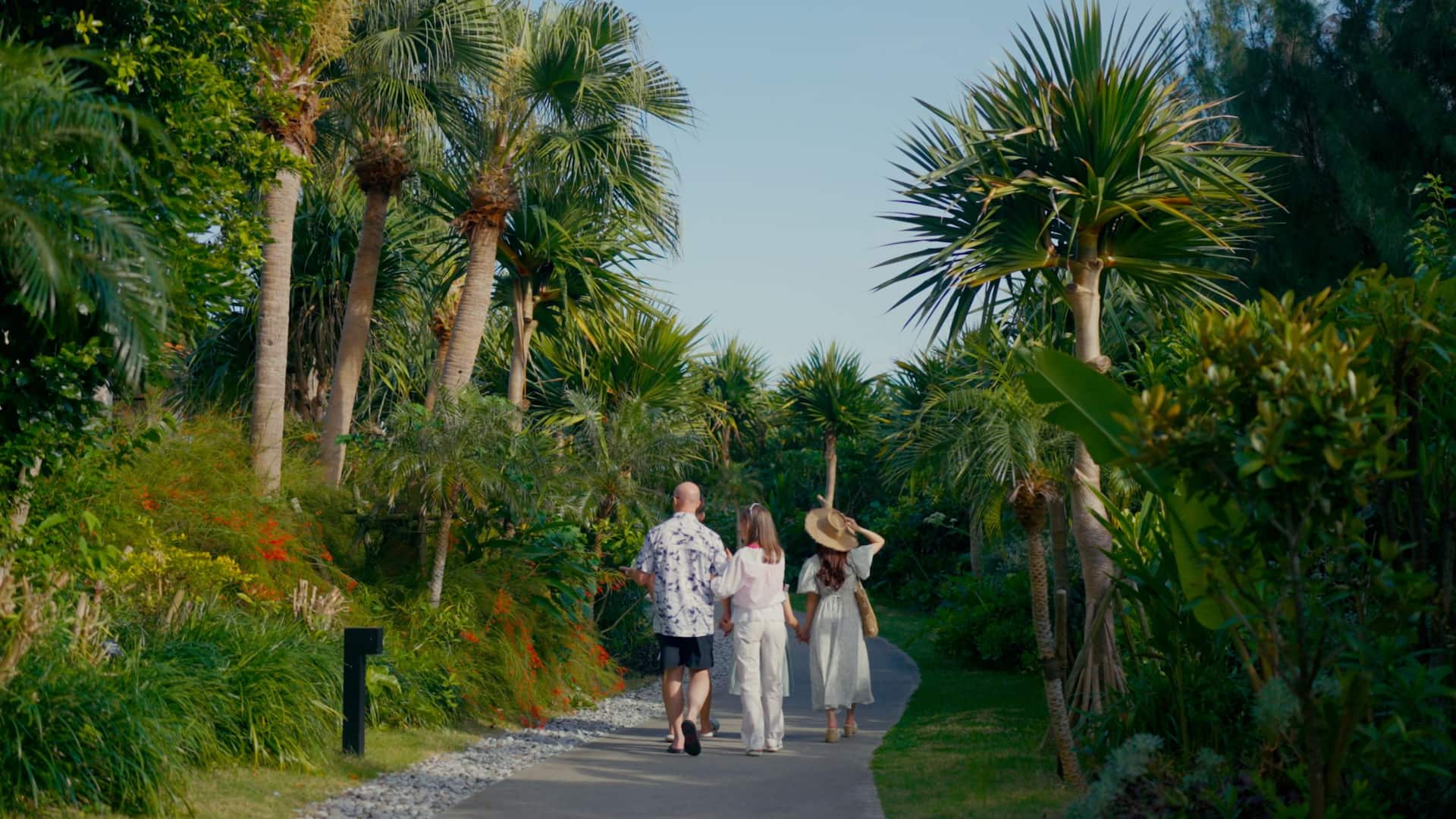 Hyatt Regency Seragaki Island, Okinawa Family Walk