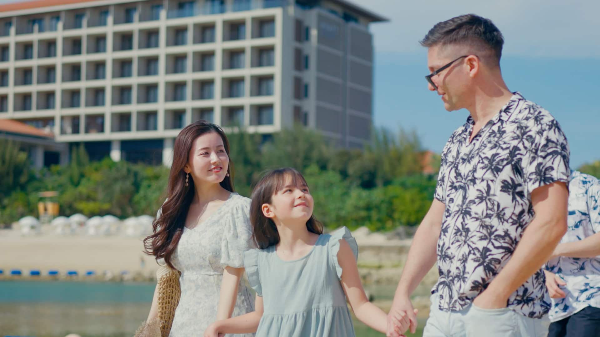 Hyatt Regency Seragaki Island, Okinawa Family Time On The Beach
