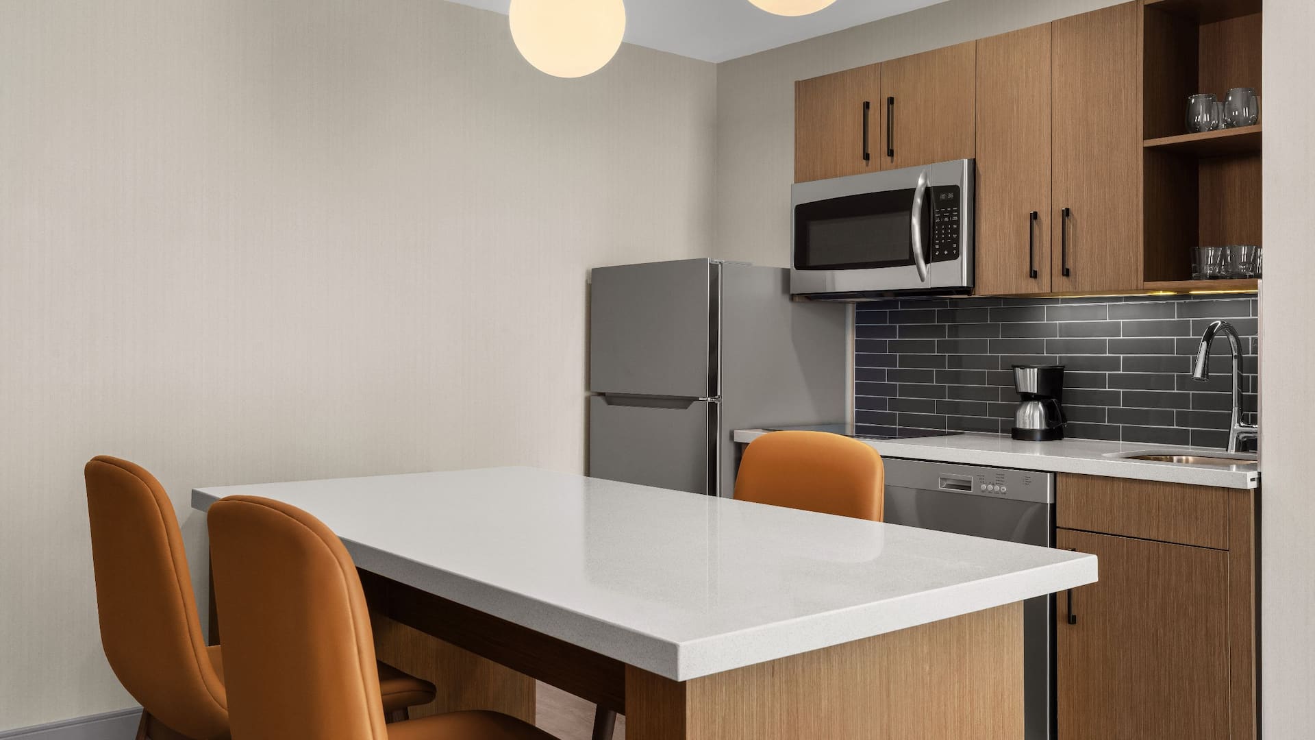 Hyatt House Mississauga / Airport Corporate Centre King Studio Kitchen