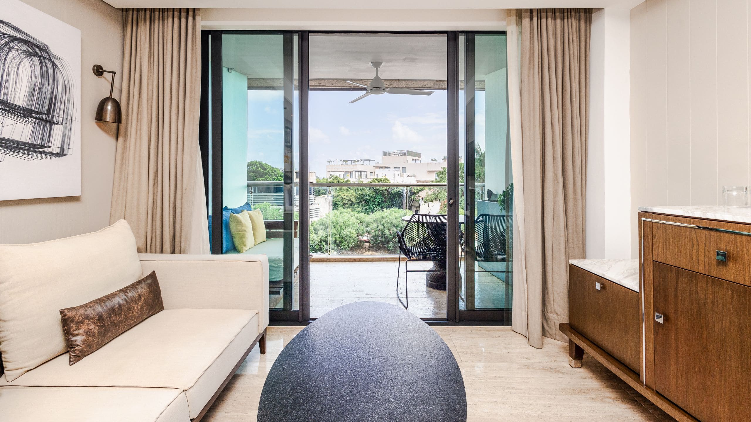 1 de 6 Hyatt Centric Playa del Carmen King Bed With Balcony Downtown House Balcony
