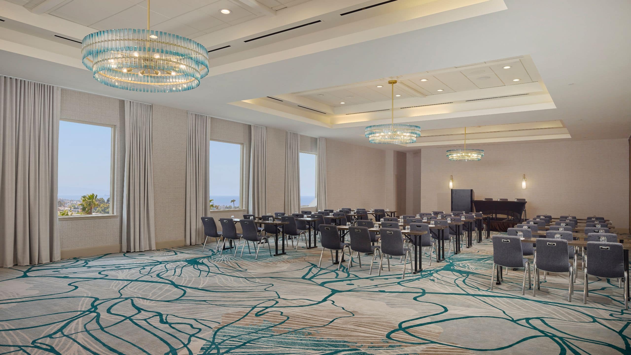 Hyatt Centric Delfina Santa Monica Luna Meeting Room