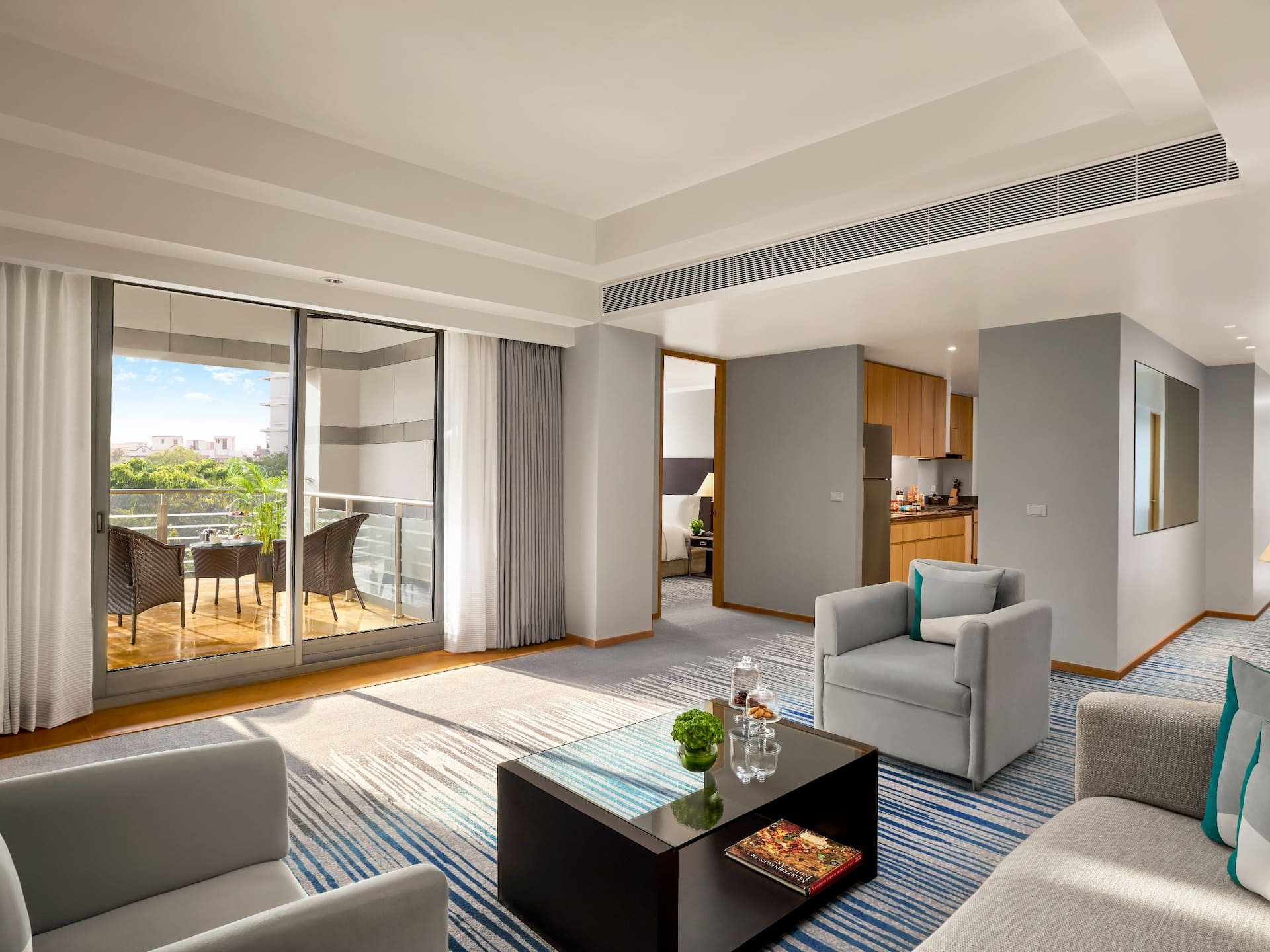 Grand Hyatt Mumbai Hotel & Residences Apartment Living Room