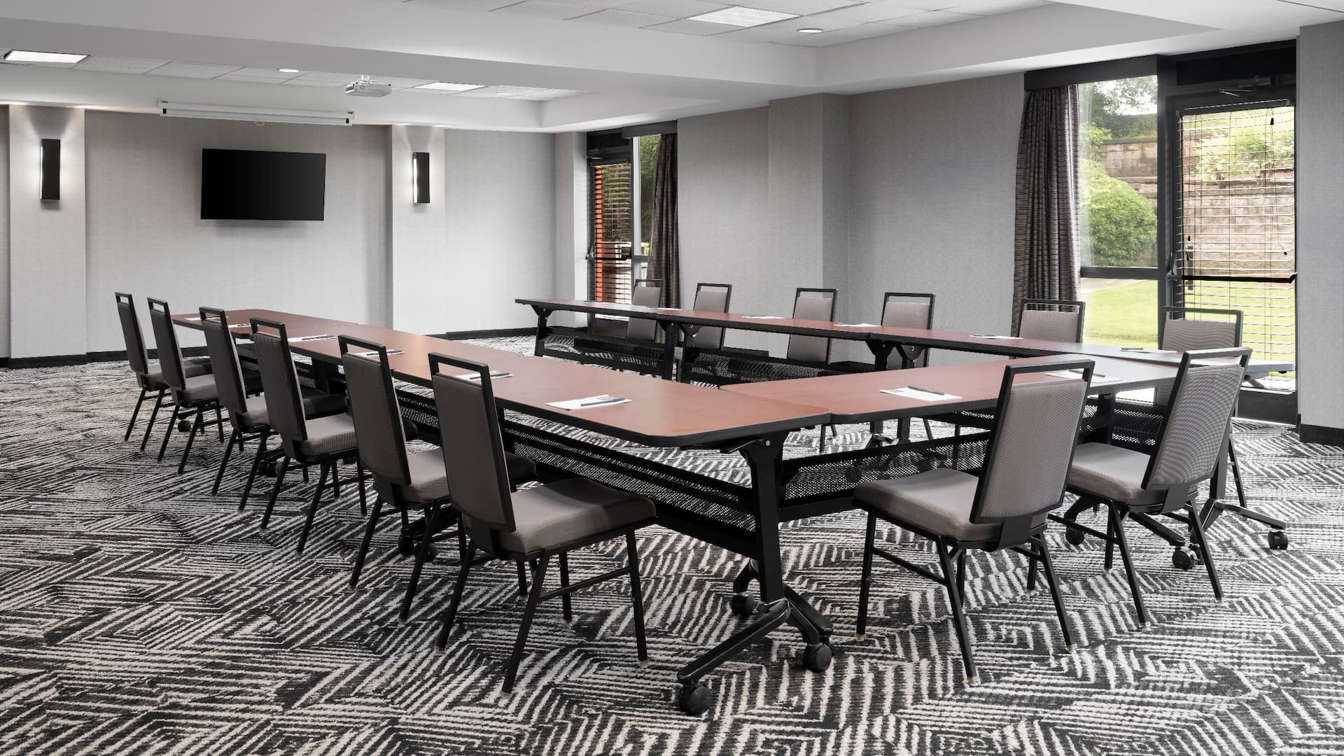 Hyatt Place Atlanta/Alpharetta/North Point Mall Meeting Ushape