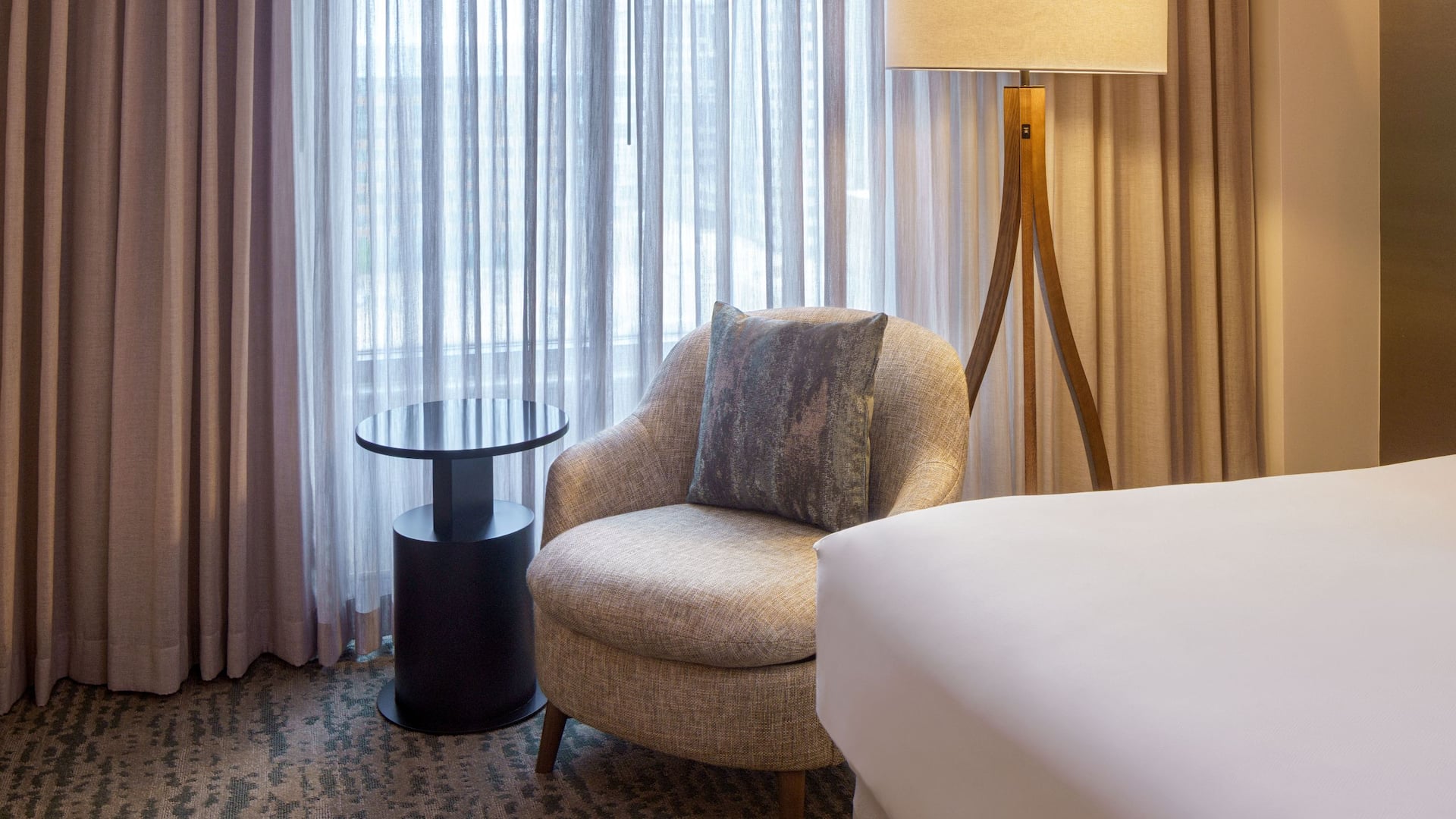 2 de 5 Hyatt Regency Reston Standard Seating