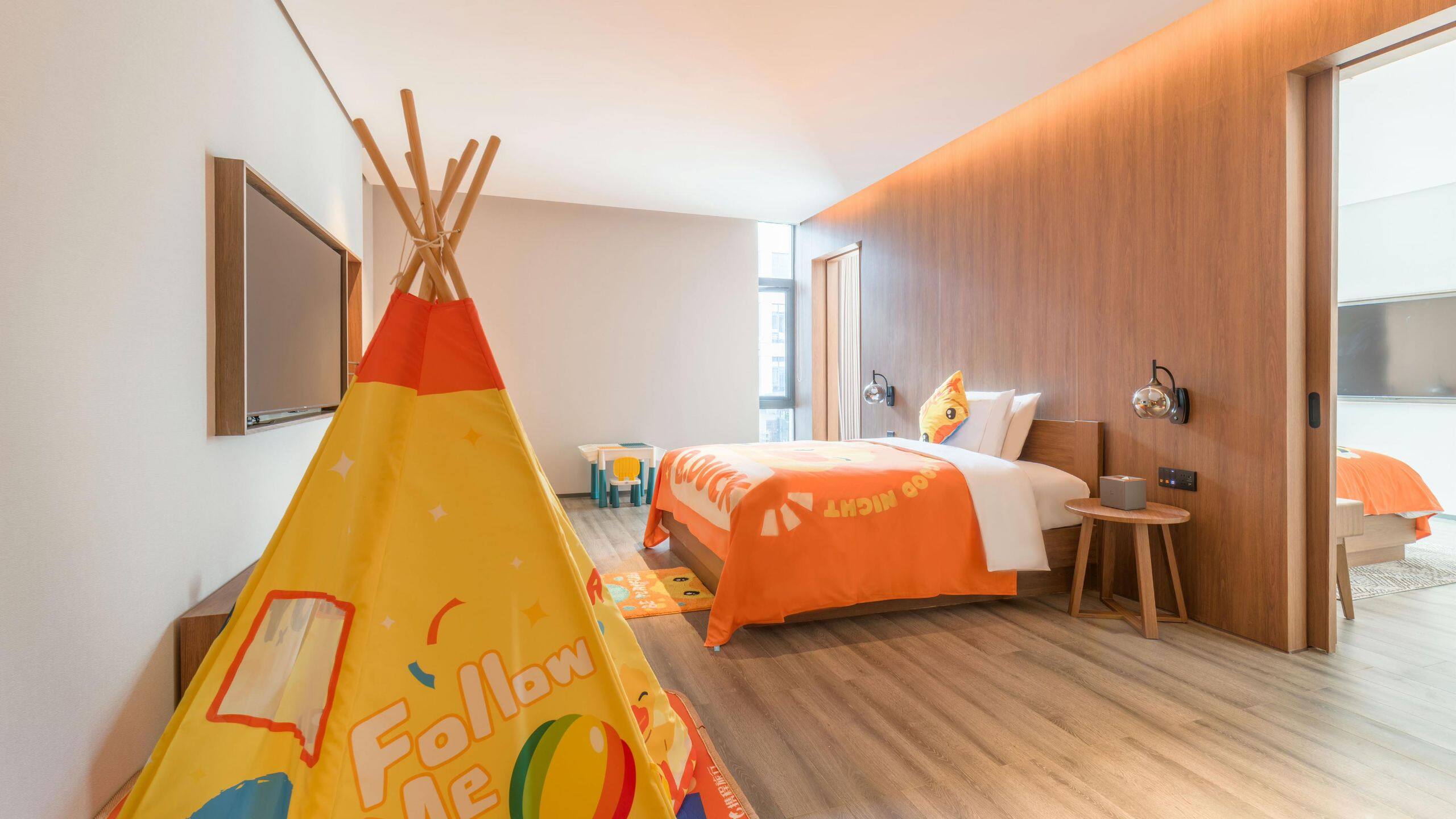 2 of 8 UrCove Chongqing Yubei Executive Family Suite Tent