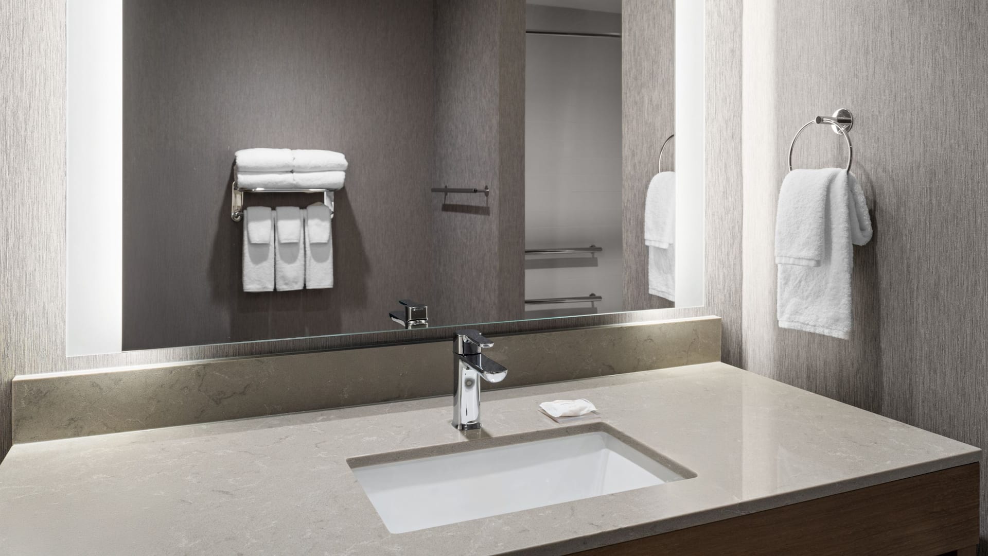 2/3 Hyatt Place Billings Accessible Queen Sink Area