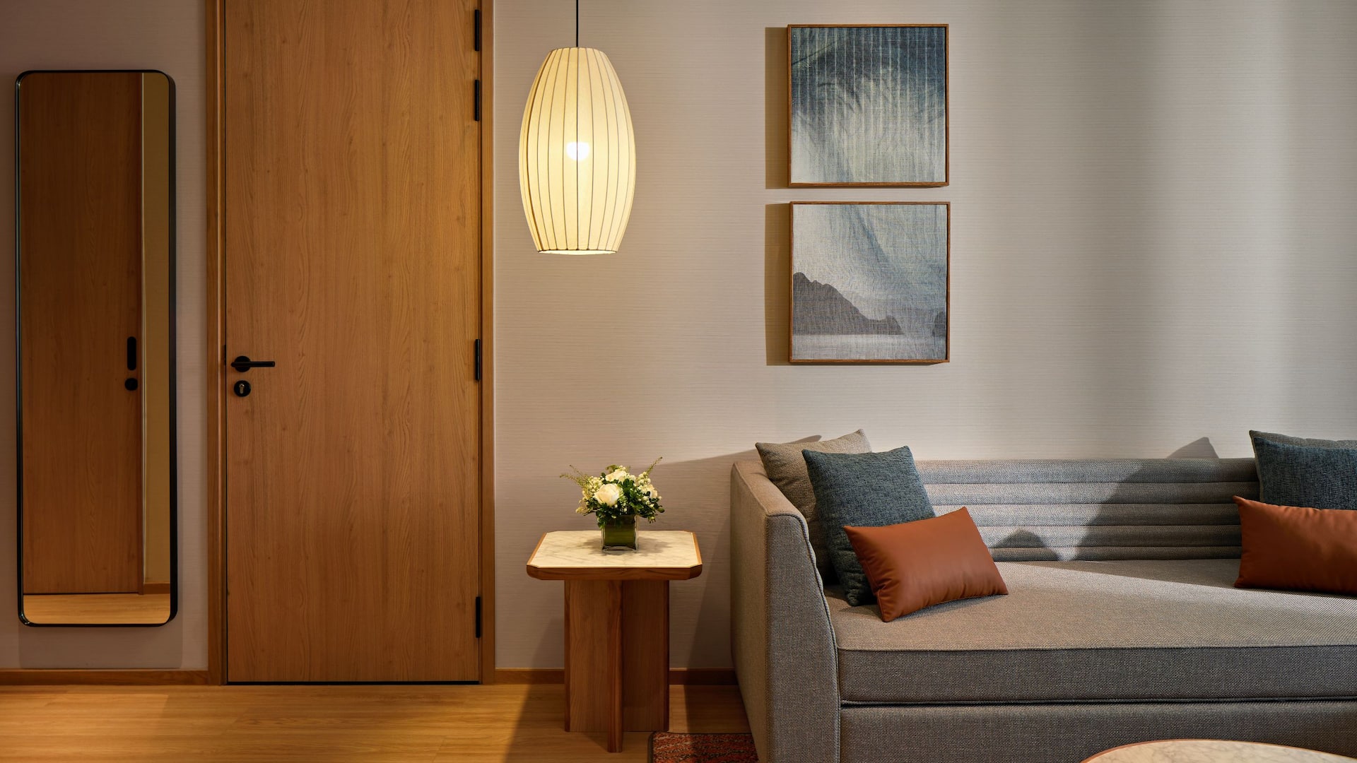 第 5，共 7 Hyatt Place Ha Long Bay, Bai Chay King Suite Sofa