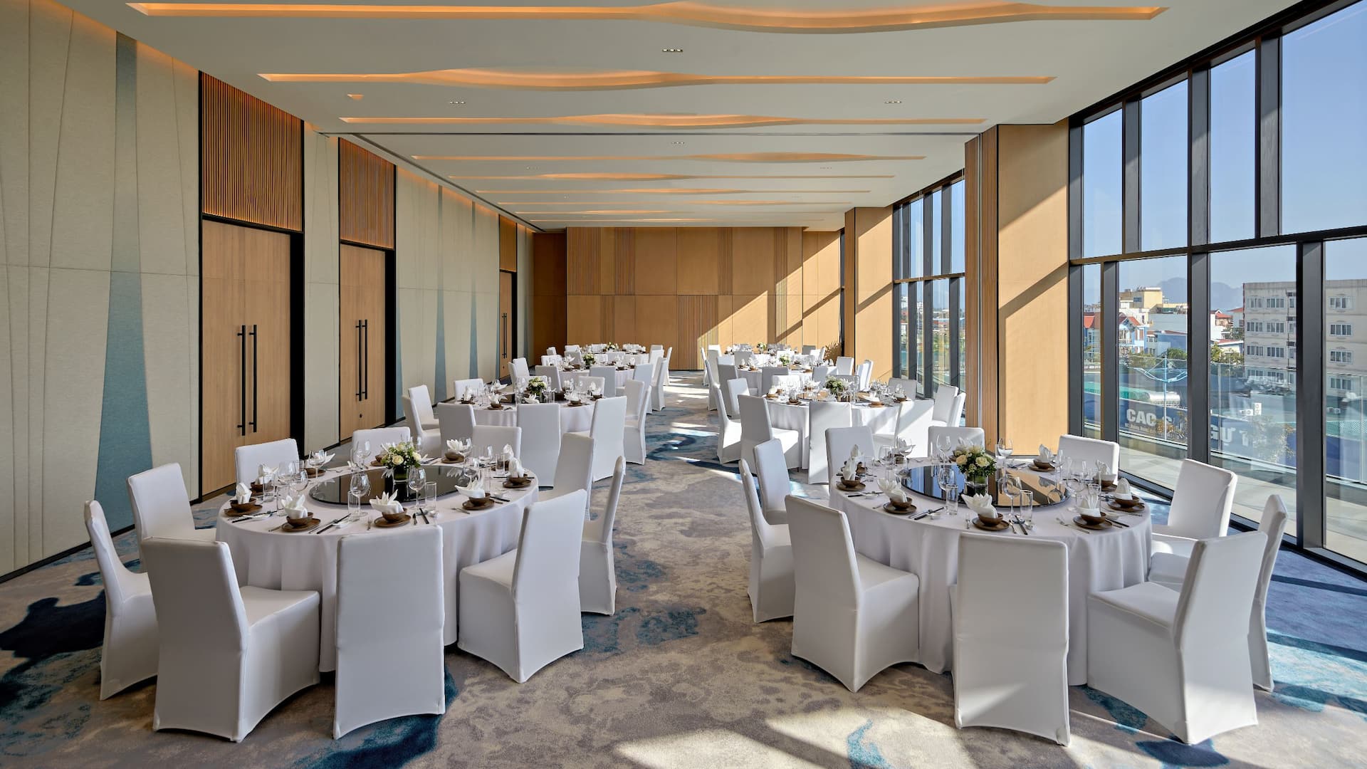 1/2 Hyatt Place Ha Long Bay, Bai Chay Ballroom Banquet