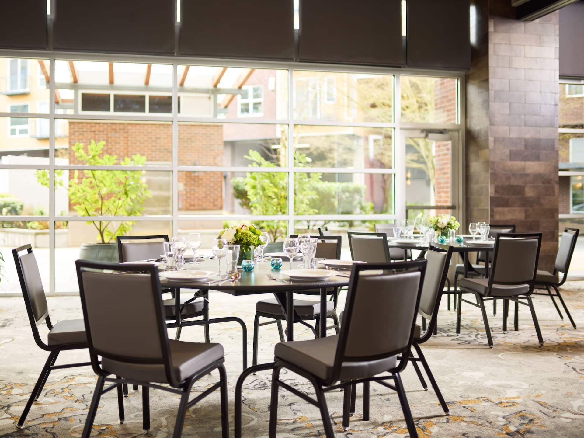 Hyatt House Seattle/Redmond Meeting Space Rounds Linenless Table