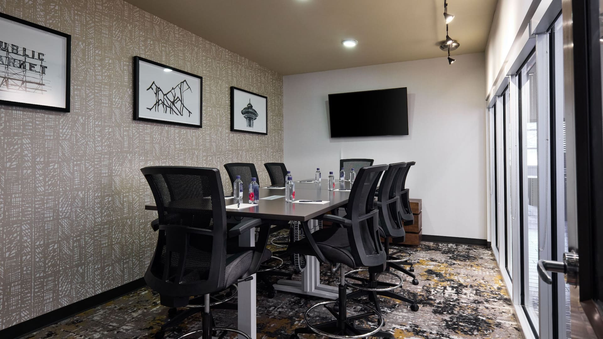 Hyatt House Seattle/Redmond Willows Boardroom With Water
