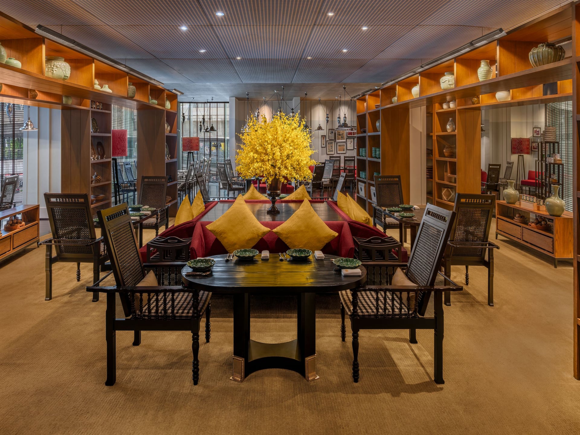 Grand Hyatt Erawan Bangkok Erawan Tea Room Seating
