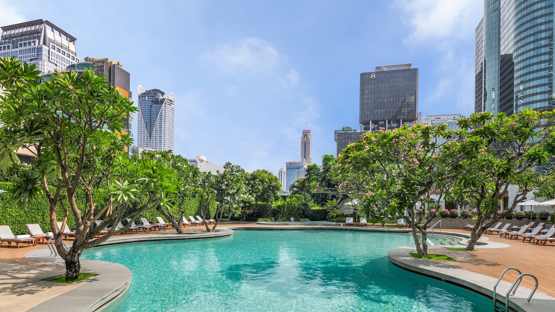 Grand Hyatt Erawan Bangkok Pool Day